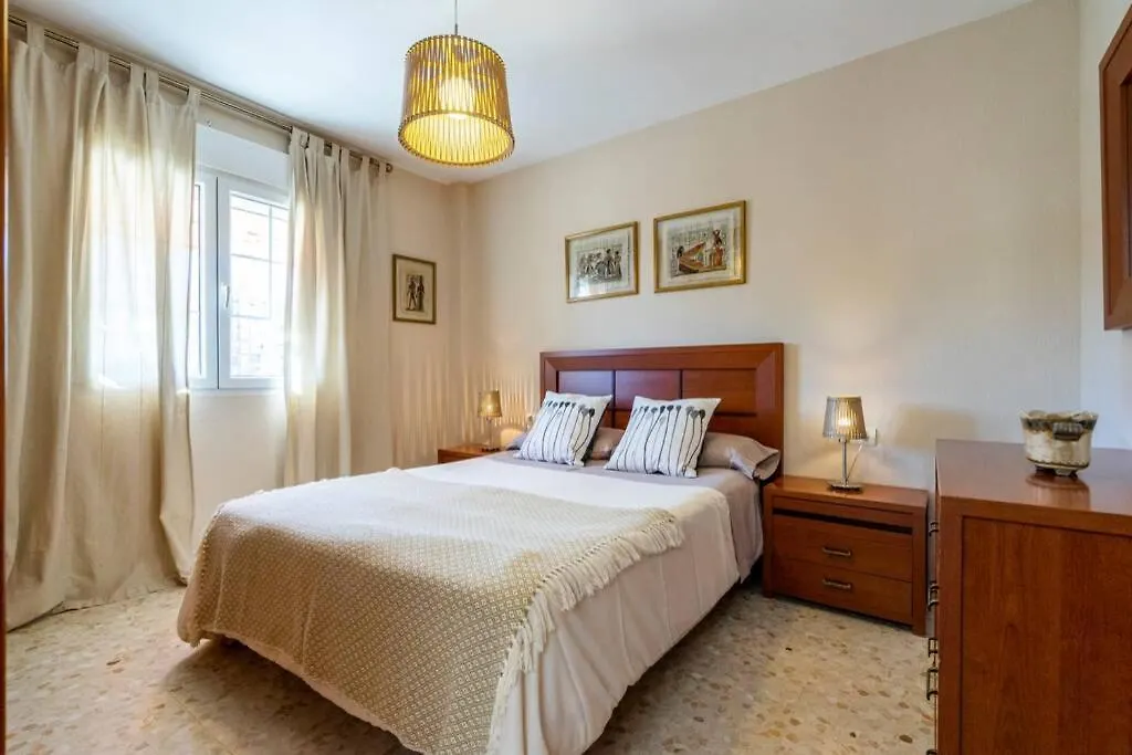Luminosa Y Soleada Casa En El Centro De Torre Del Mar Apartment