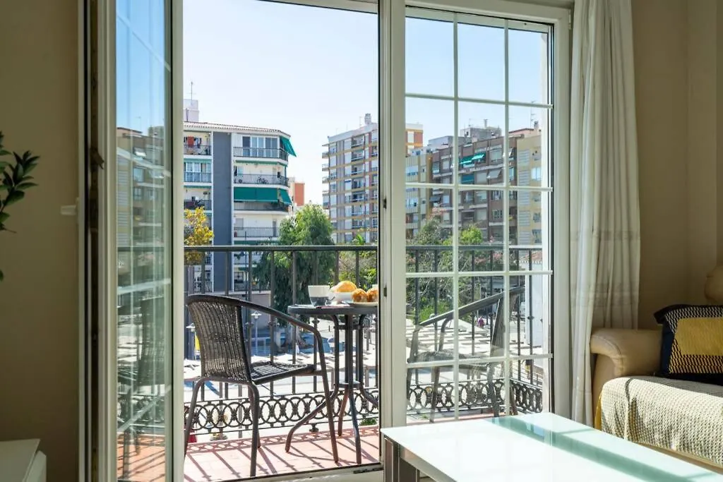 Luminosa Y Soleada Casa En El Centro De Torre Del Mar Apartment