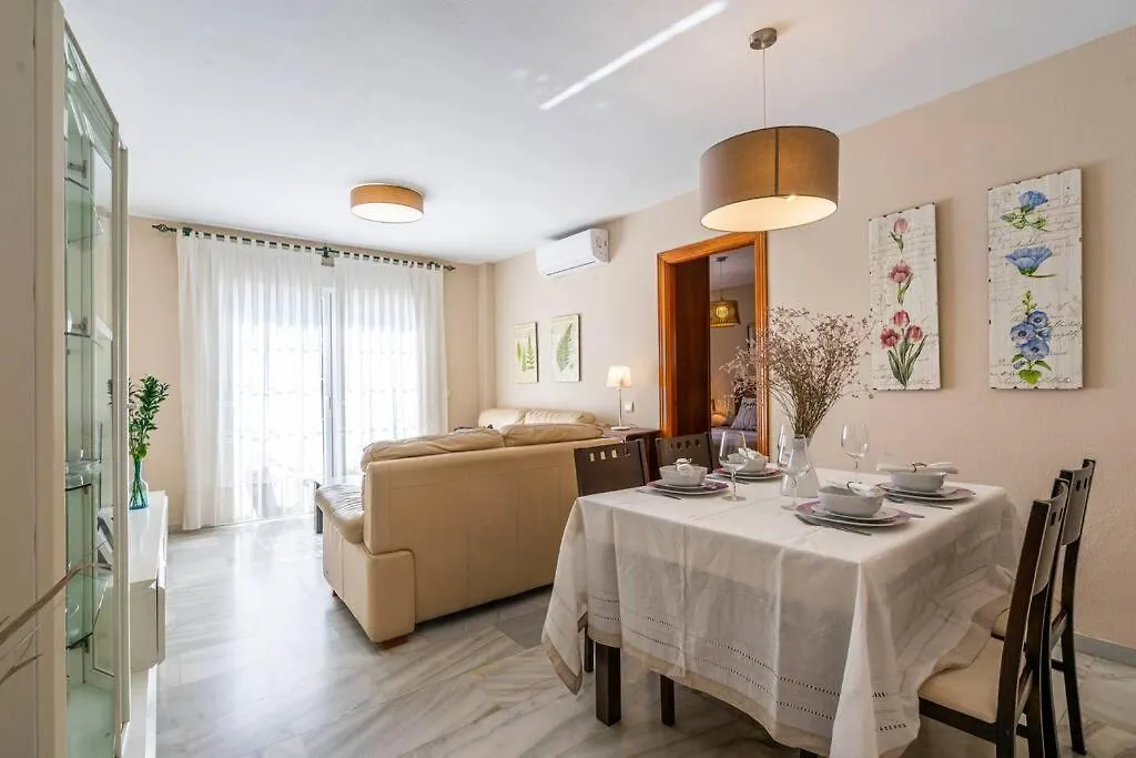 Appartamento Luminosa Y Soleada Casa En El Centro De Torre Del Mar