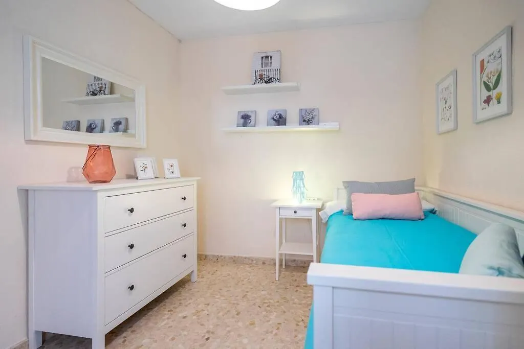Appartamento Luminosa Y Soleada Casa En El Centro De Torre Del Mar