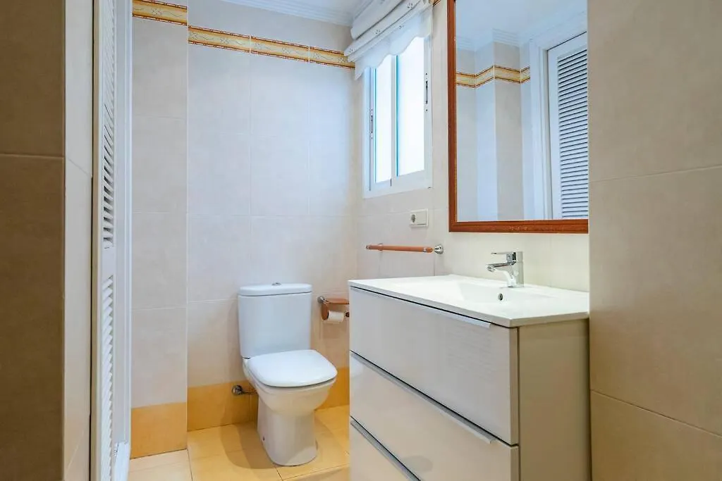 Appartamento Luminosa Y Soleada Casa En El Centro De Torre Del Mar