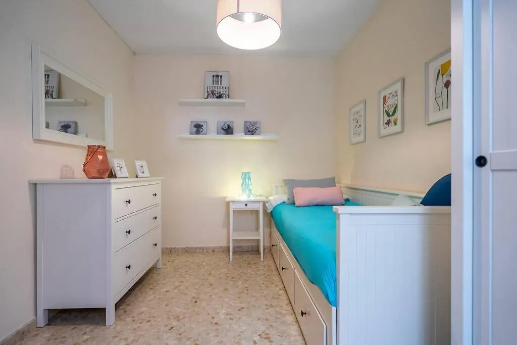 Appartamento Luminosa Y Soleada Casa En El Centro De Torre Del Mar Spagna